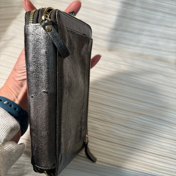 Tusk Vintage Pleated Wallet in Pewter Leather - Picture 12 of 14